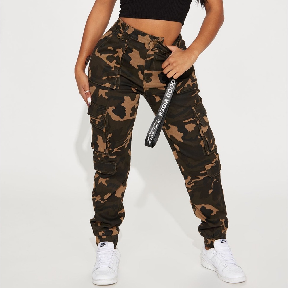 Fashion Nova Good Vibes Cargo Jogger - Camouflage